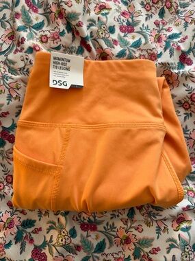 DSG Orange High-Rise 7/8 Leggings with Side Pocket